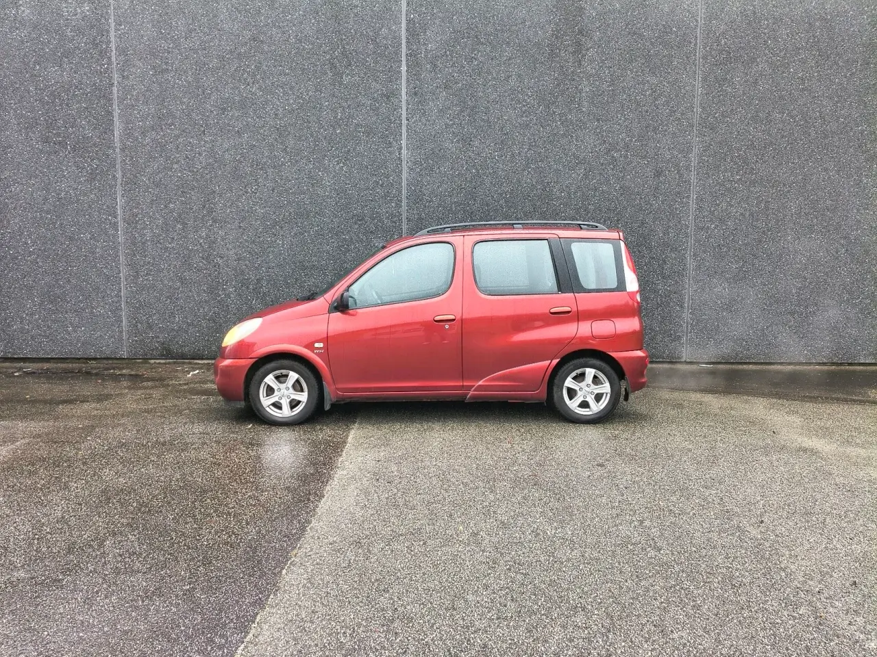 Billede 1 - Toyota Yaris Verso 1,3 Linea Luna 86HK