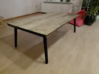 Plankebord sofabord