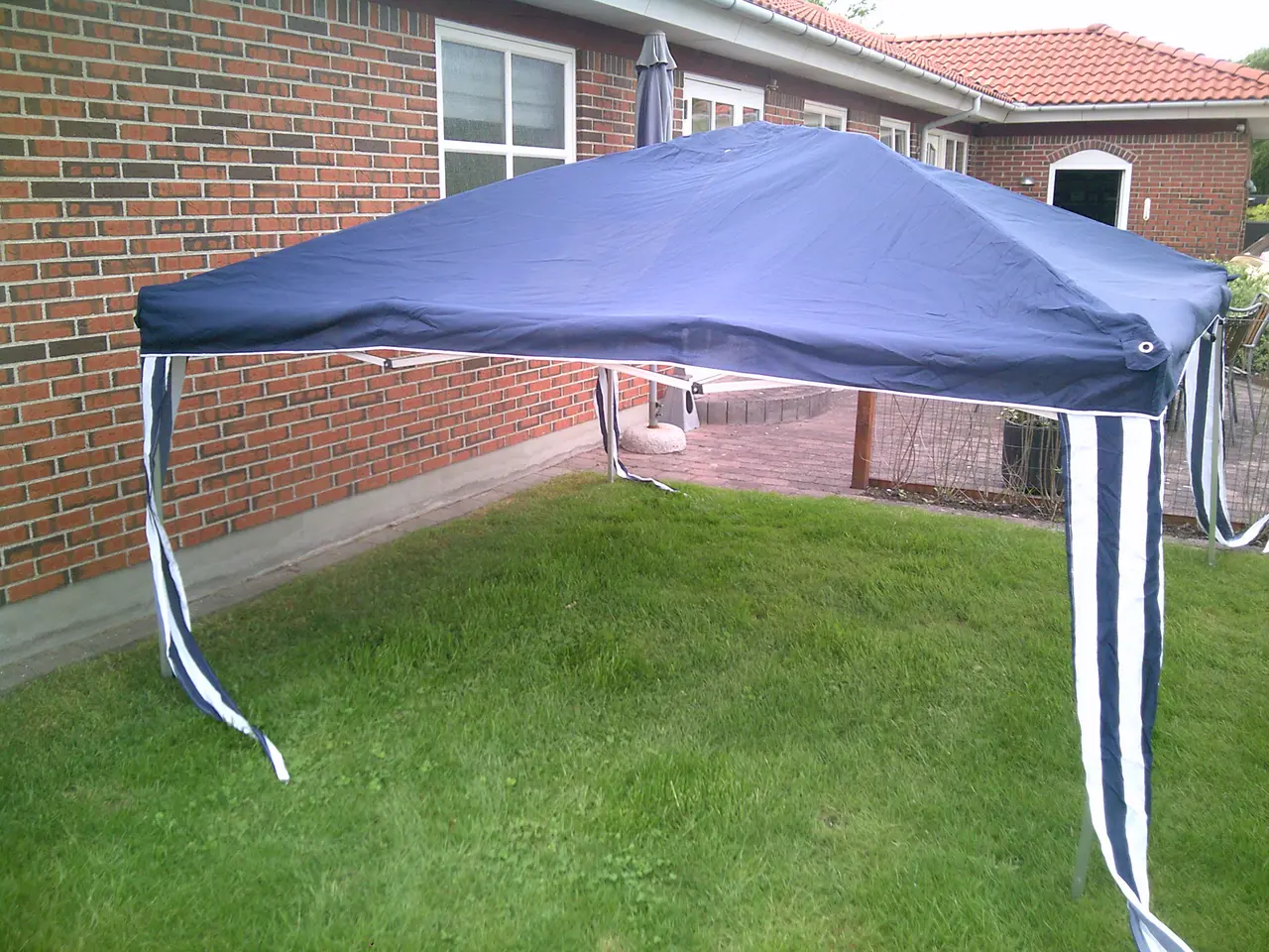 Billede 2 - PAVILLON EASY UP M/SIDER.