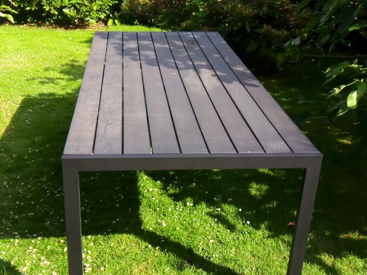 Billede 4 - NON-WOOD HAVEBORD M. 6X6 STOLE / HARALD NYBORG