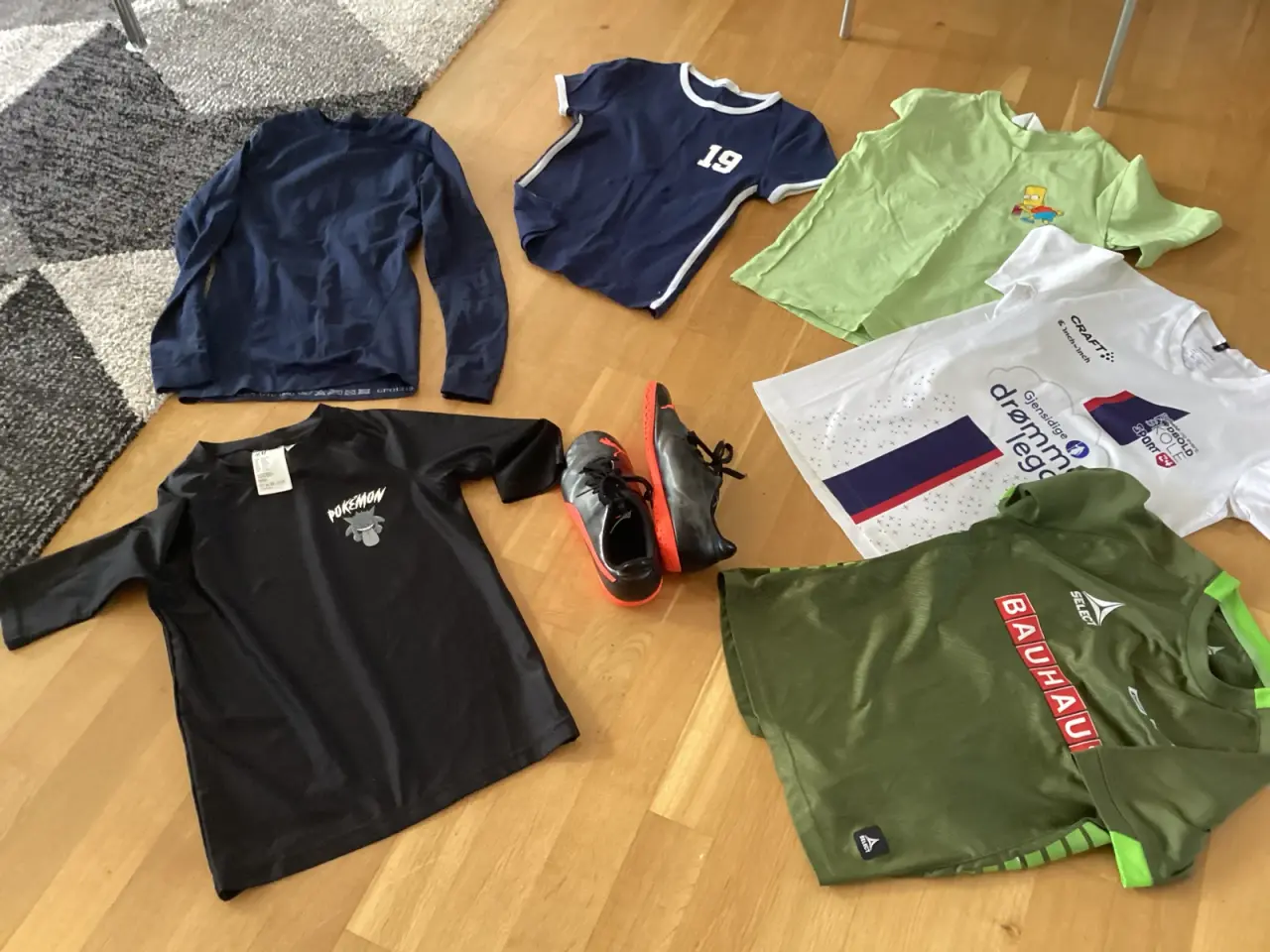 Billede 2 - Drengepakke 10-12 år.