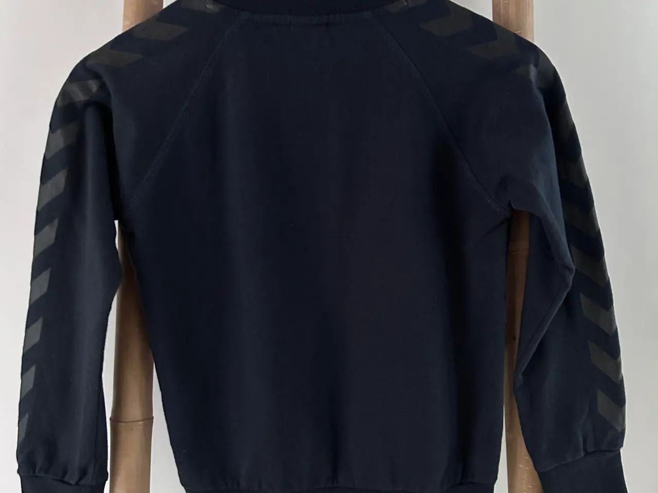 Billede 2 - Hummel sweatshirt, str. 128