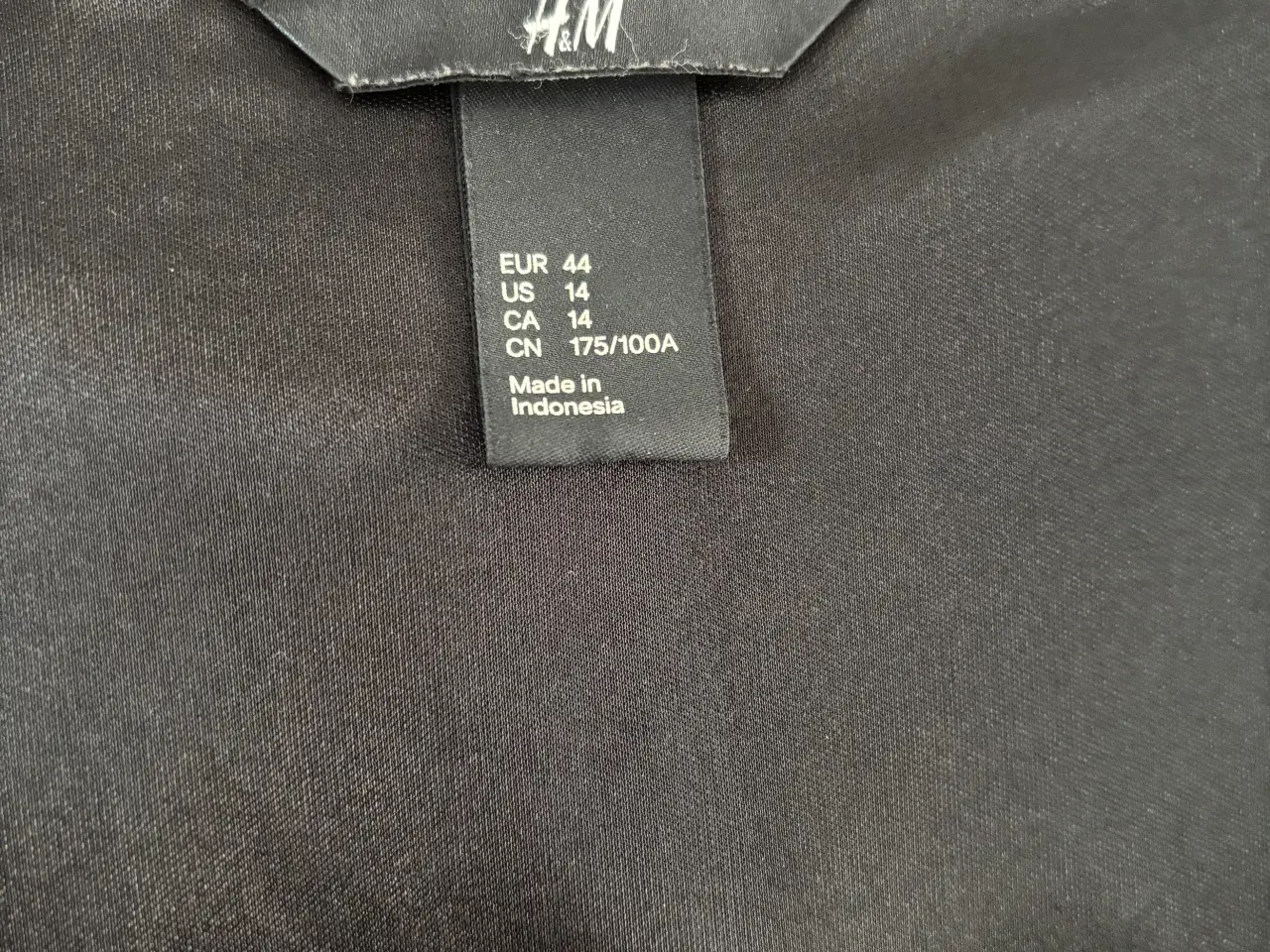 Billede 2 - Bluse sort str 44