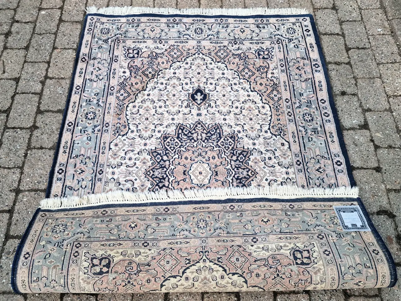 Billede 8 - Ægte håndknyttet vintage orientalsk tæppe.