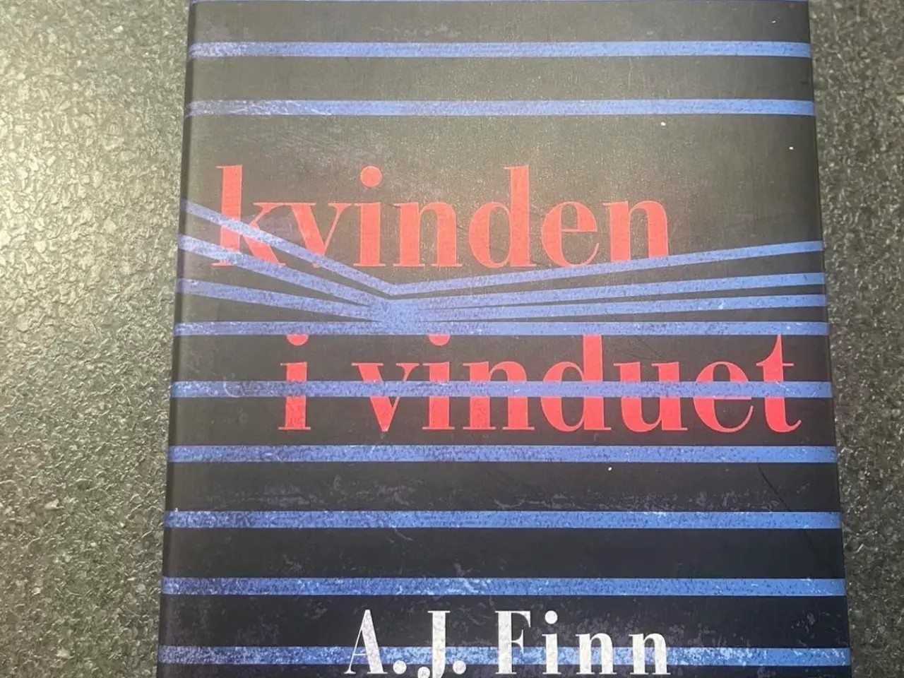 Billede 1 - Kvinden i vinduet