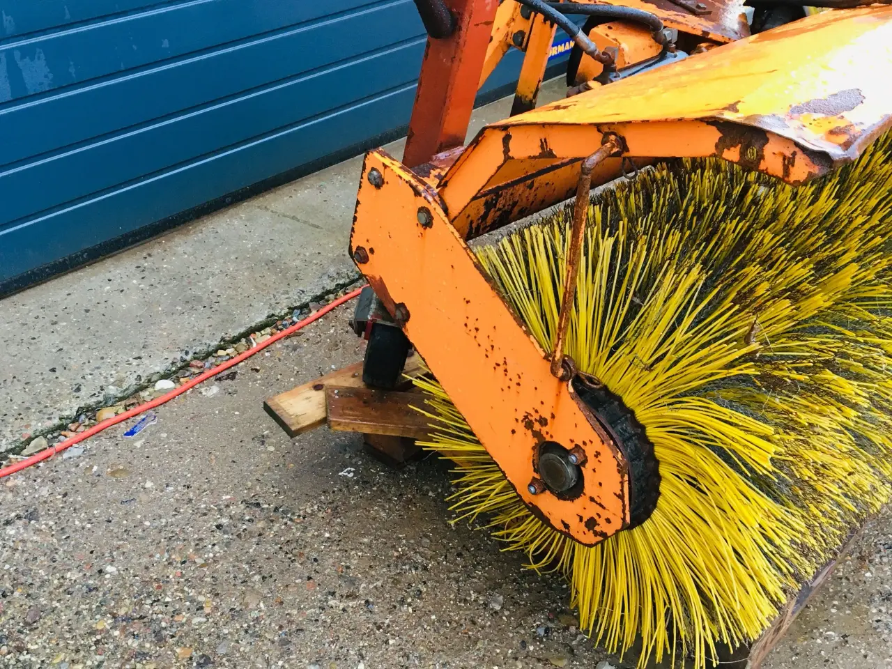 Billede 3 - Kost 150cm til traktor