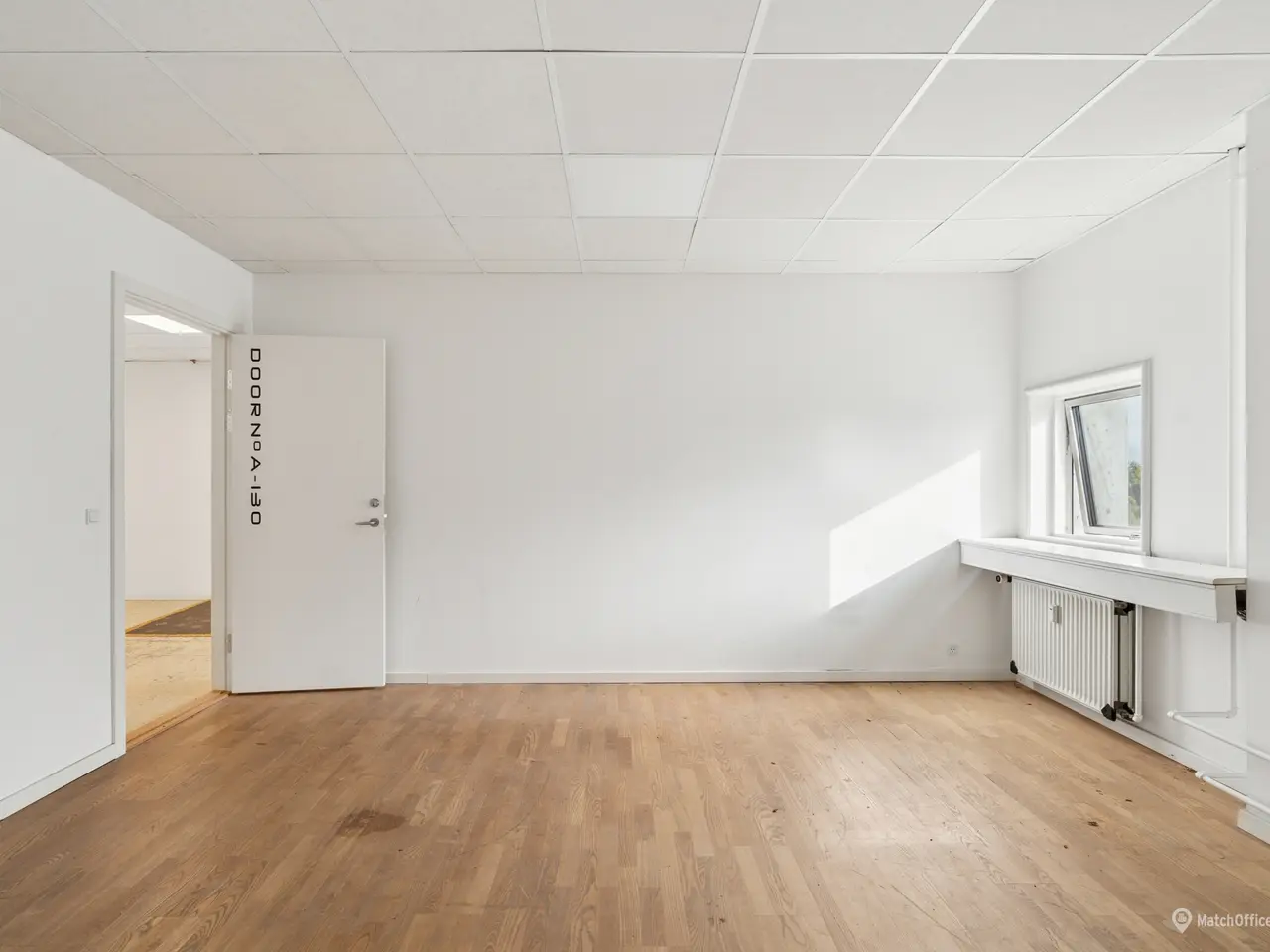 Billede 8 - Nyistandsatte kontor- og lagerlokaler med adgang til vareelevator
