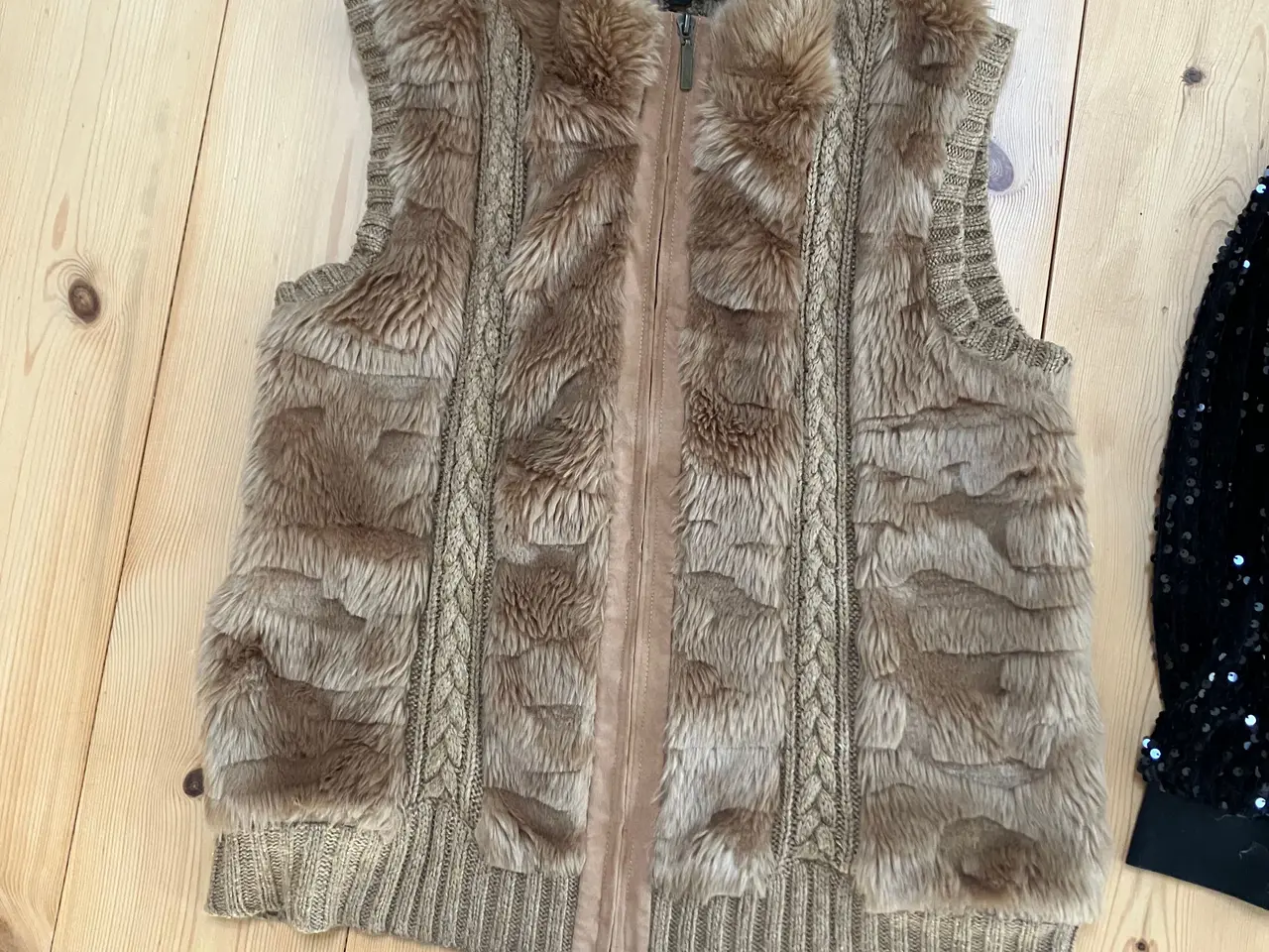 Billede 3 - Veste og trøje