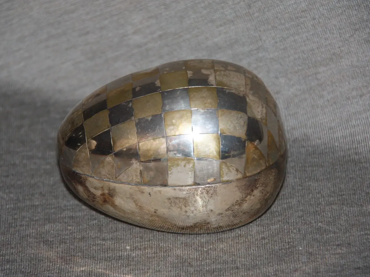 Billede 5 - Påskeæg i metal 11,5 cm x 7,5 cm