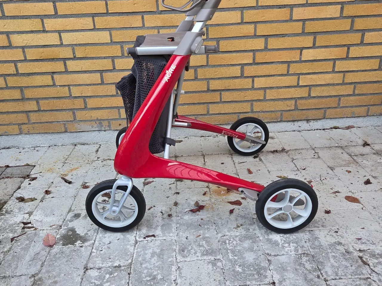 Billede 2 - ByACRE carbon Ultralight letvægt rollator 