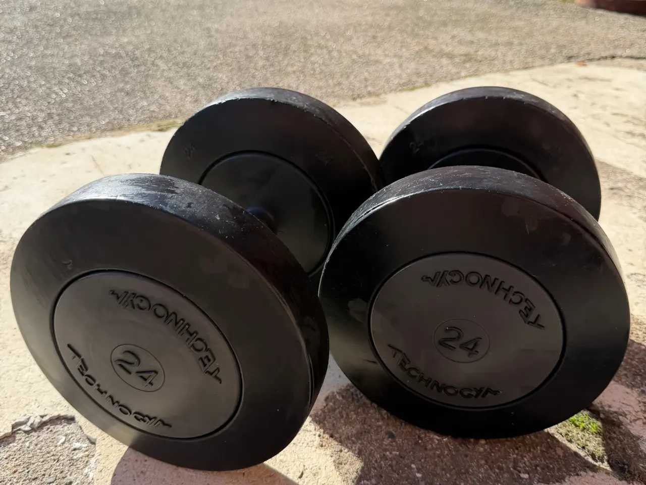 Billede 2 - Technogym Urethane håndvægte (2 x 24 kg.)