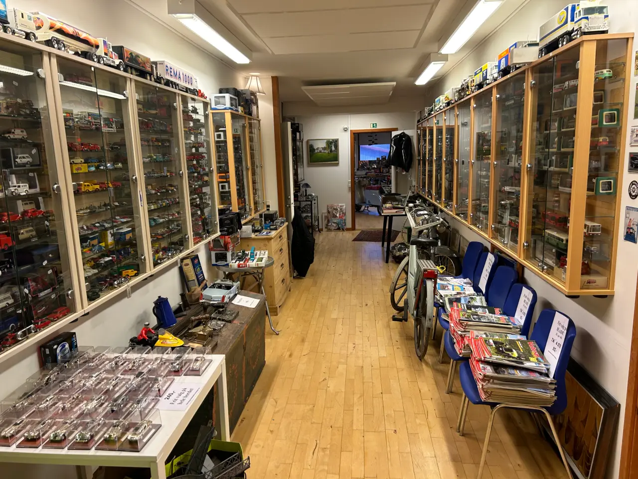 Billede 11 - Modelbiler 1:18 mere end 5000 stk på lager