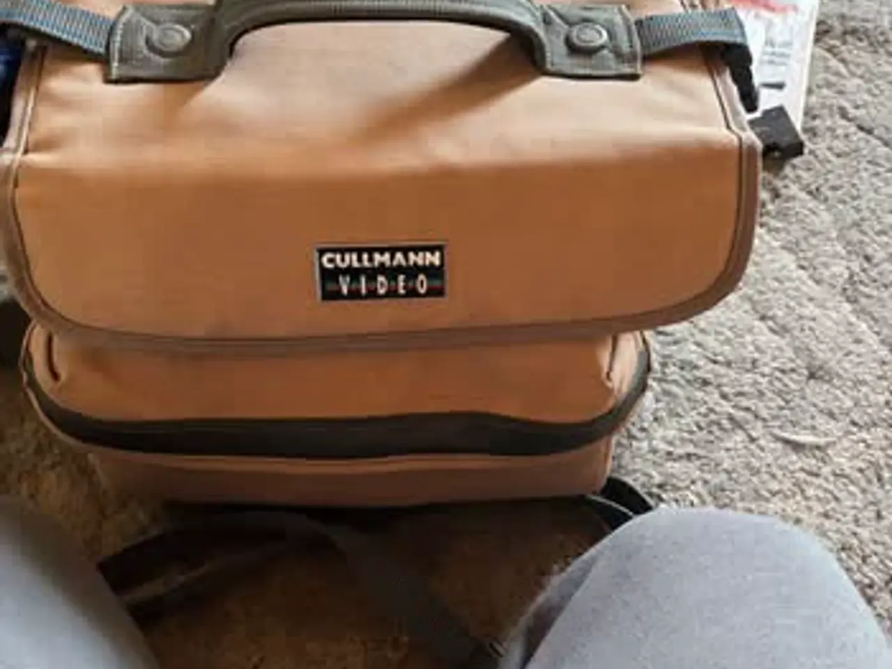 Billede 10 - JVC video kamera med tilbehør