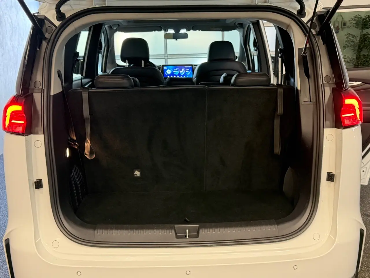 Billede 8 - Maxus Euniq5 52 Exclusive 7prs