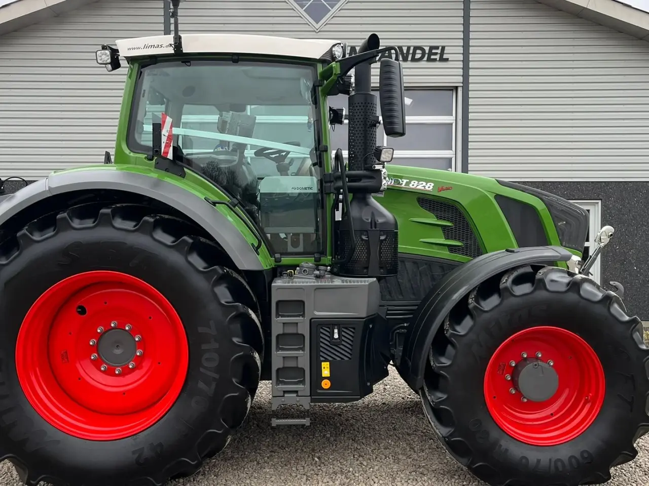 Billede 15 - Fendt 828 Vario S4 Profi Plus Med frontlift