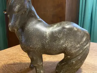 Johgus Bornholm keramik hest / pony – charmerende