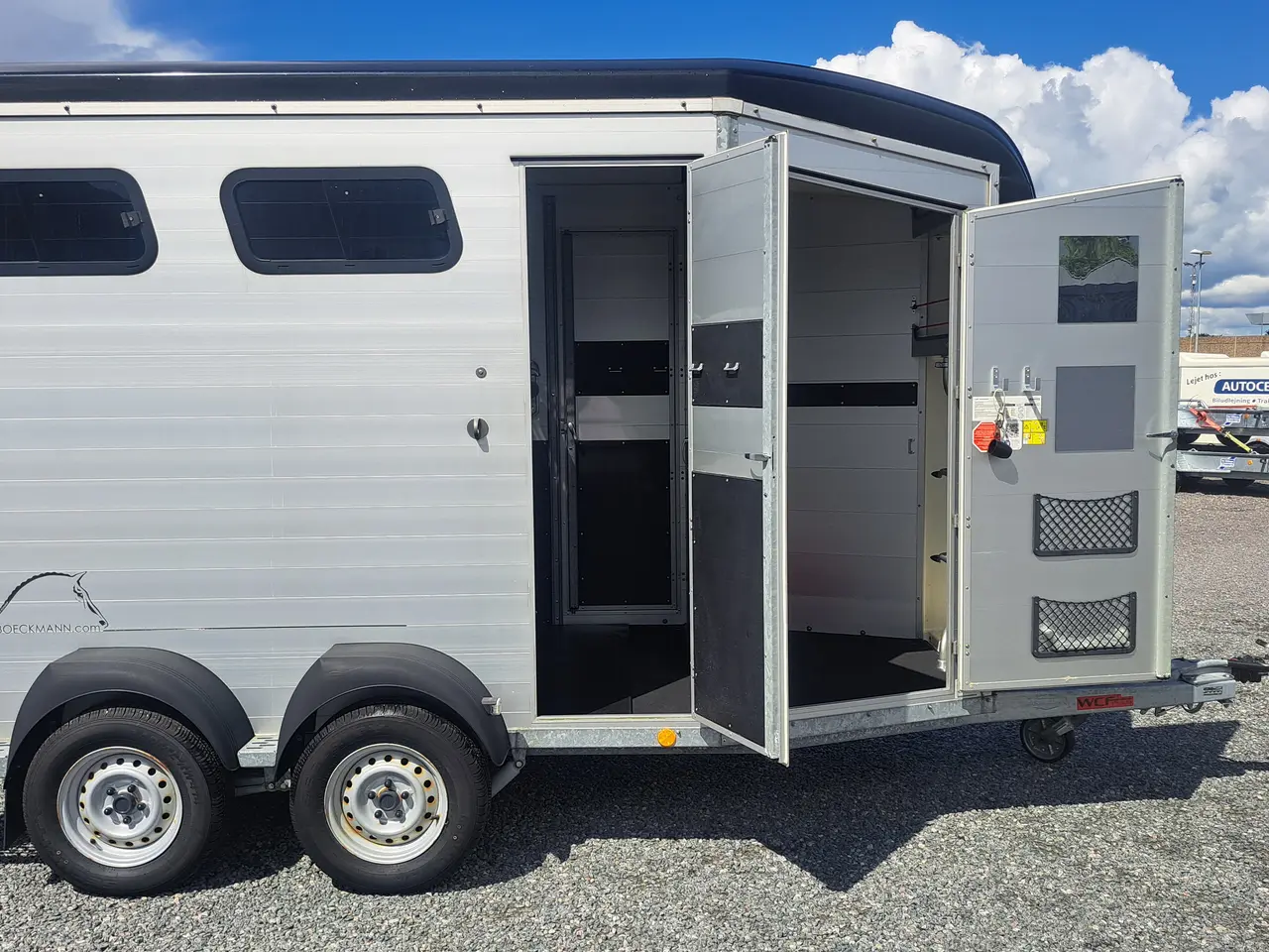 Billede 2 - Topudstyret Hestetrailer - Demomodel - spar 22.000