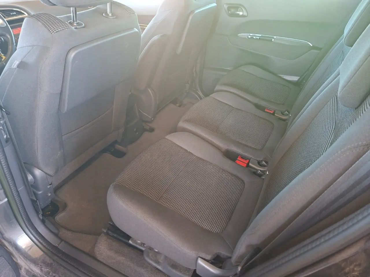 Billede 12 - Peugeot 5008 1,6 e-HDi 114 Active ESG 7prs