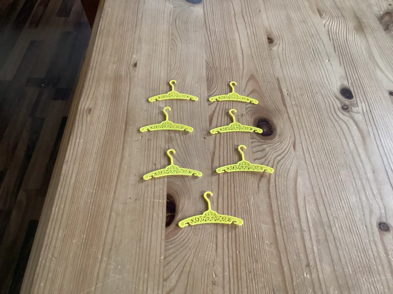 Billede 1 - Dukke Bøjler og Dukke Sutter.