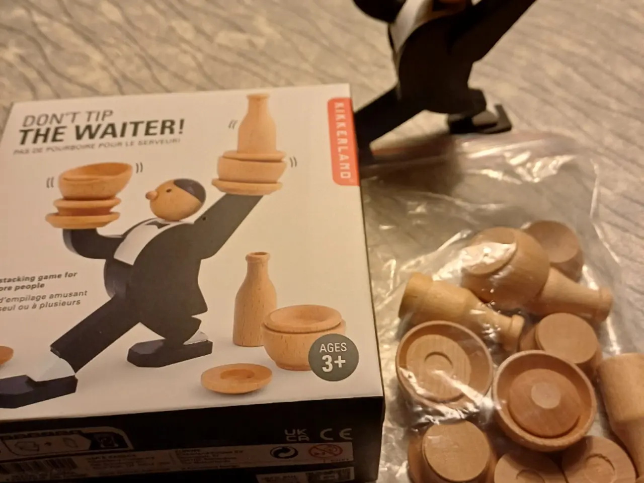 Billede 3 - Don’t Tip The Waiter træspil NYT - Kikkerland