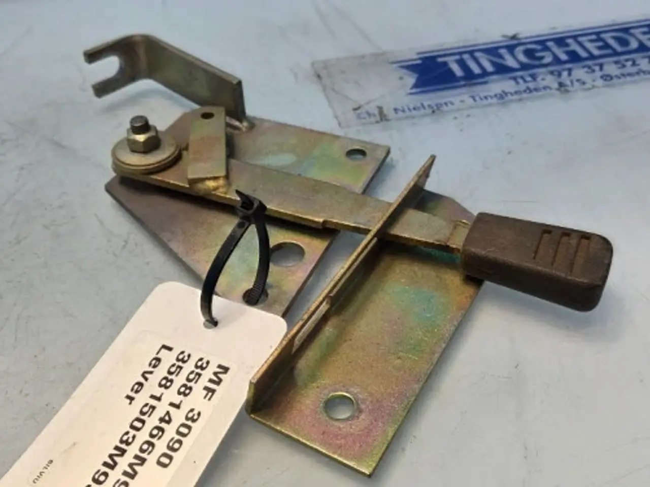 Billede 8 - Massey Ferguson 3090 Lever Lås 3581466M93