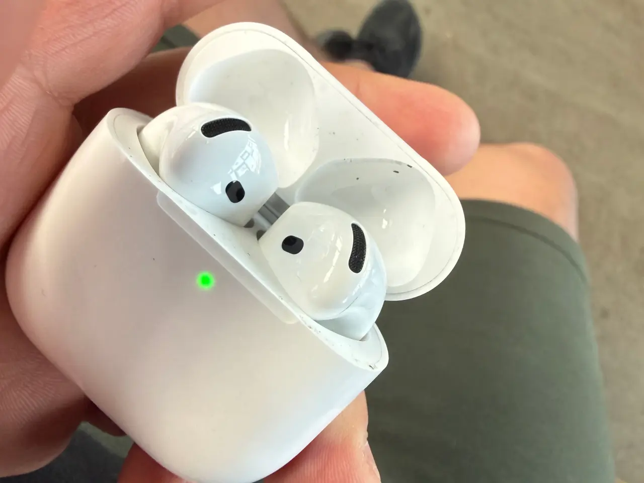 Billede 1 - Airpods 4 næsten ubrugt