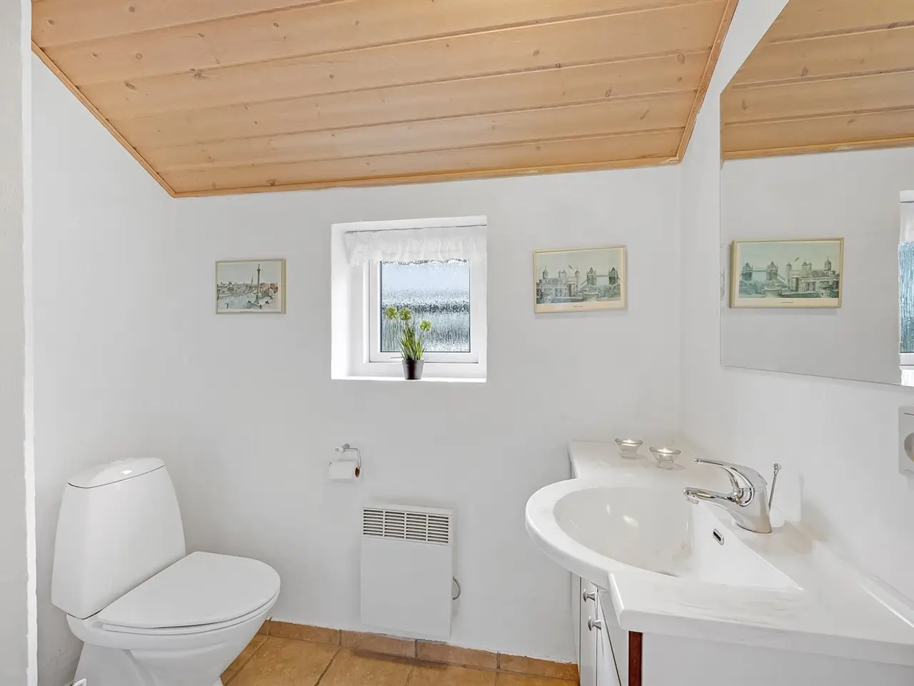 Billede 10 - Dejligt sommerhus udlejes i roligt område