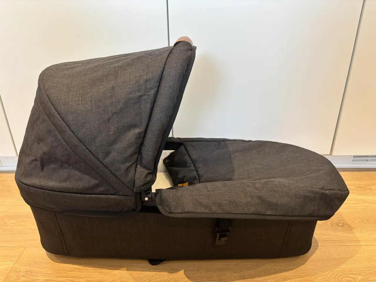 Billede 1 - Emmaljunga lift+ babydan madras