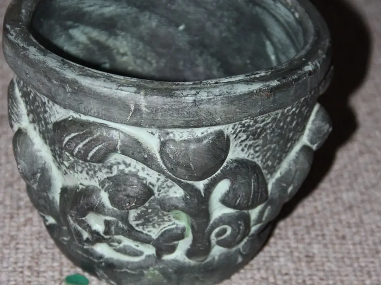 Billede 4 - Potteskjuler med relief H.: 16 cm 