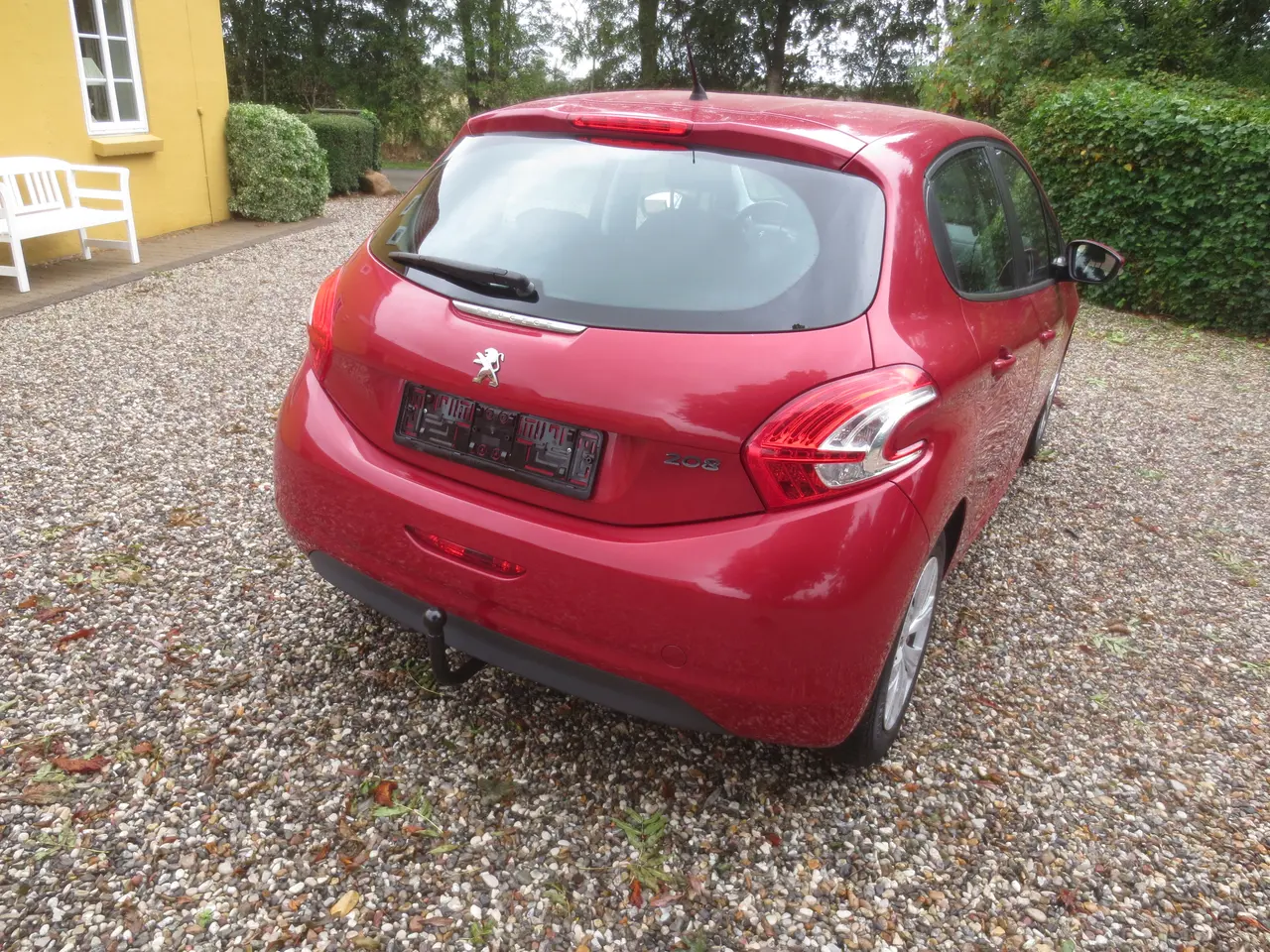 Billede 8 - Pæn Peugeot 208 1.2 i År 14. Nysynet.