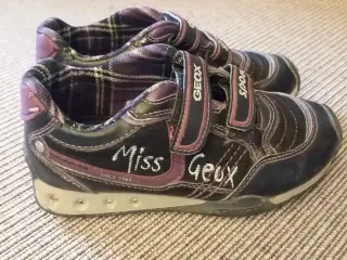 Miss Geox sport str 29