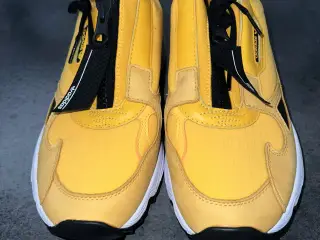 Adidas streetsko