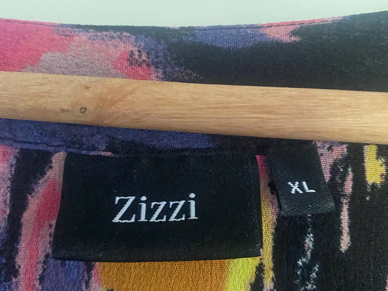 Billede 3 - Flot Zizzi kjole i let stof. Str XL