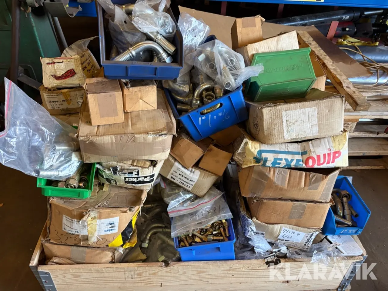 Billede 4 - Lot - indstik og kapper - 1 palle