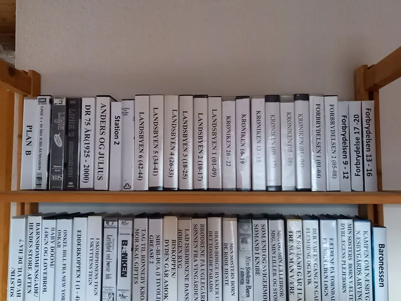 Billede 2 - VHS film - gamle danske, serier og underholdning m