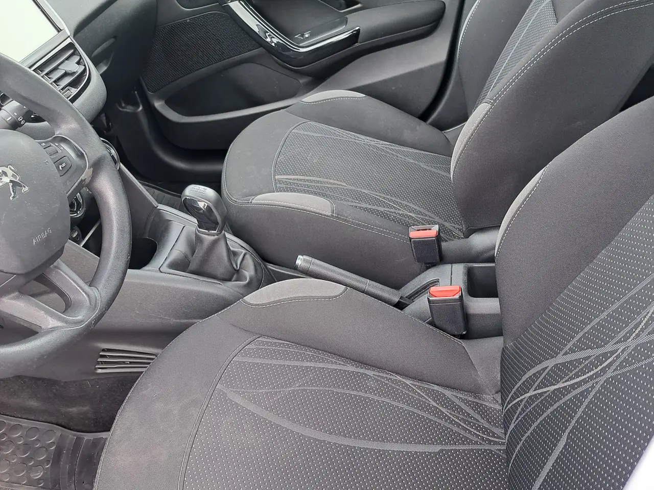 Billede 9 - Fin Peugeot 208 samme ejer siden 2016