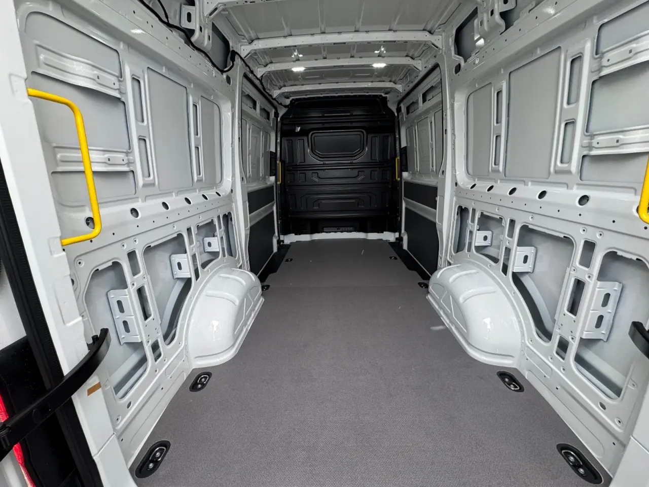 Billede 14 - VW Crafter 35 2,0 TDi 163 Kassevogn L3H3 aut. RWD