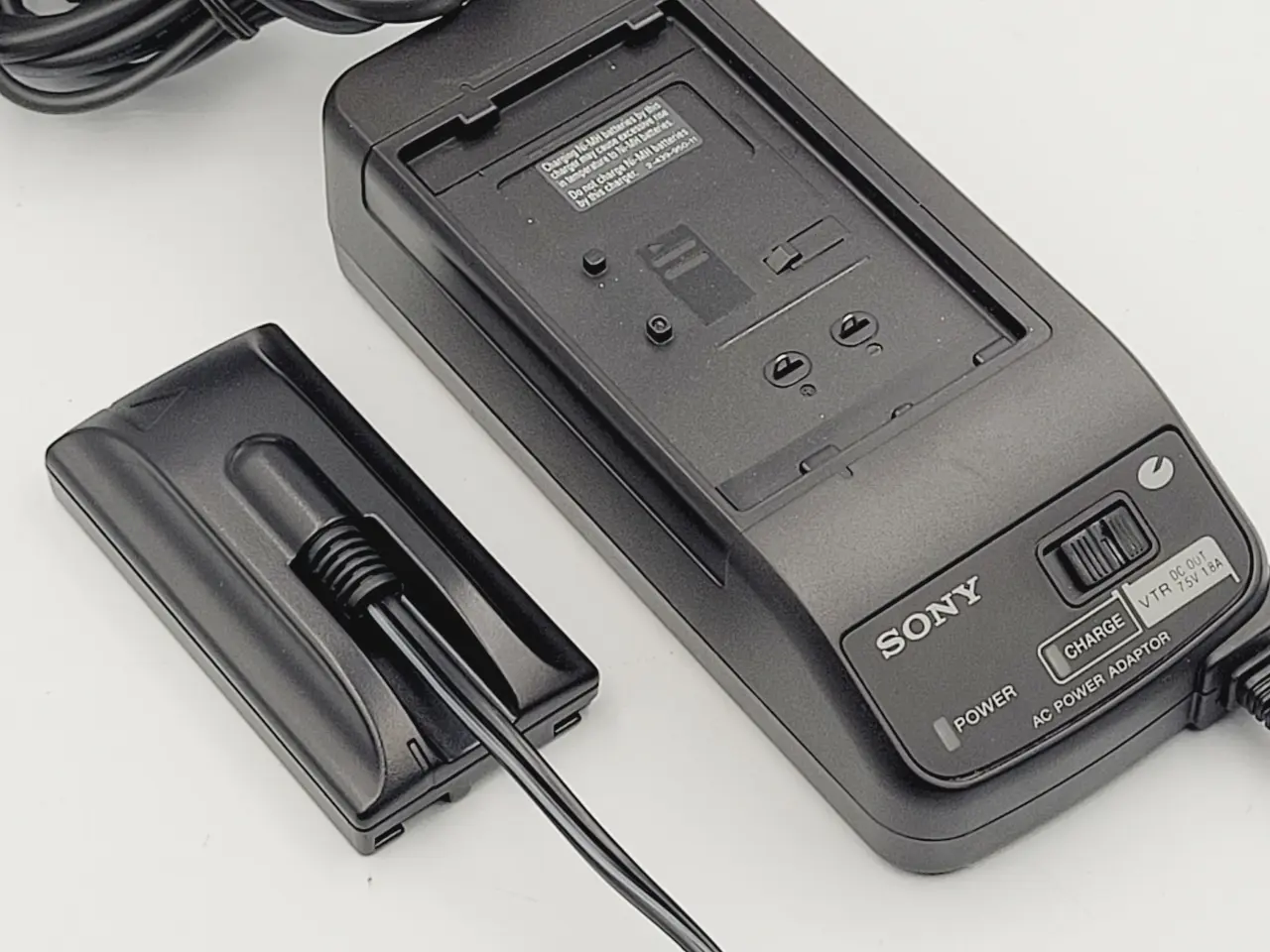 Billede 2 - ⭐️· Sony AC-V16 oplader/strømforsyning videokamera