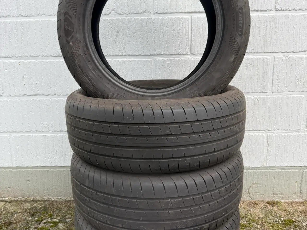 Billede 1 - Fire stk. fine Goodyear Eagle F1 235/60R18