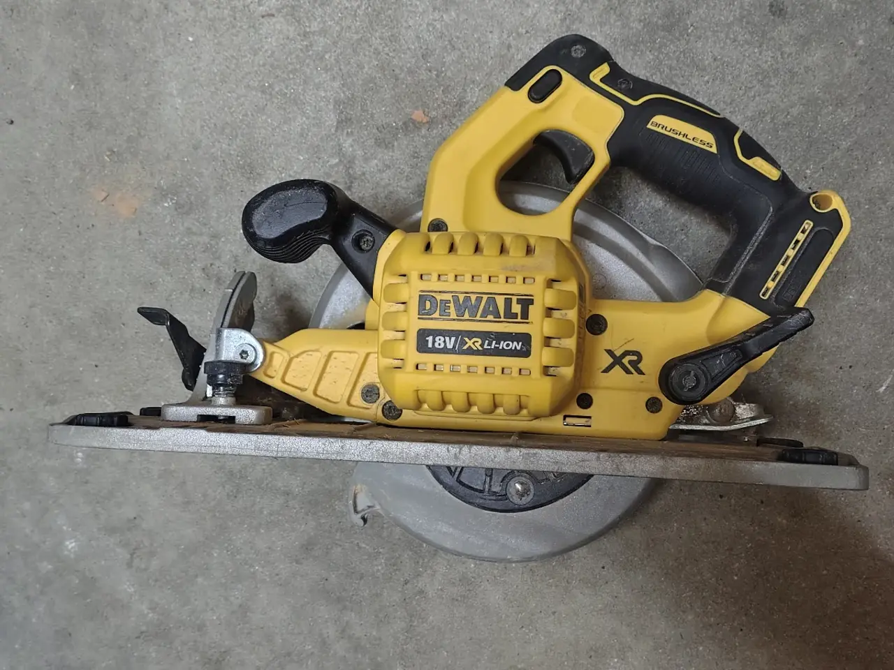 Billede 1 - DeWalt DCS572 XR 18V Brushless rundsav 184 mm