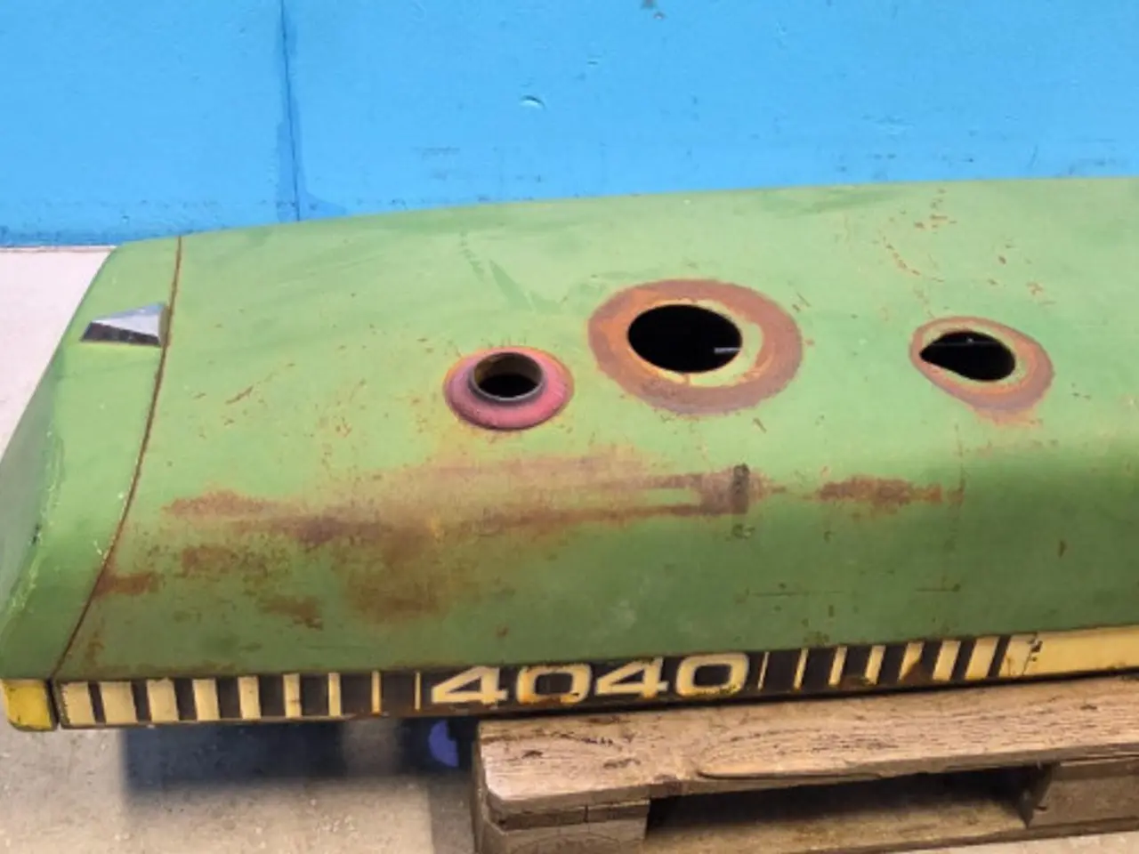 Billede 7 - John Deere 4040 Motorhjelm AR68408