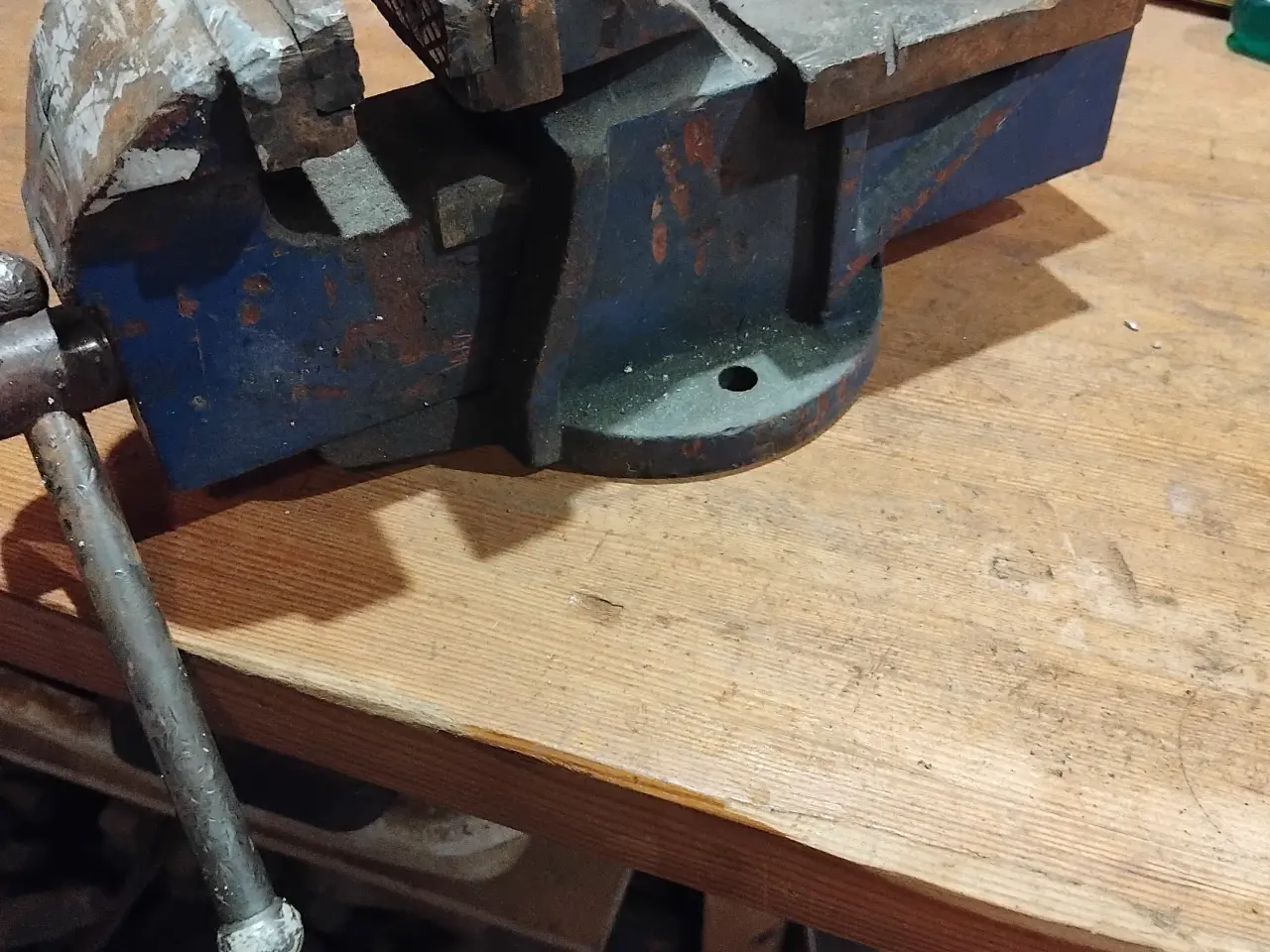 Billede 1 - Skruestik 100 mm brede kæber