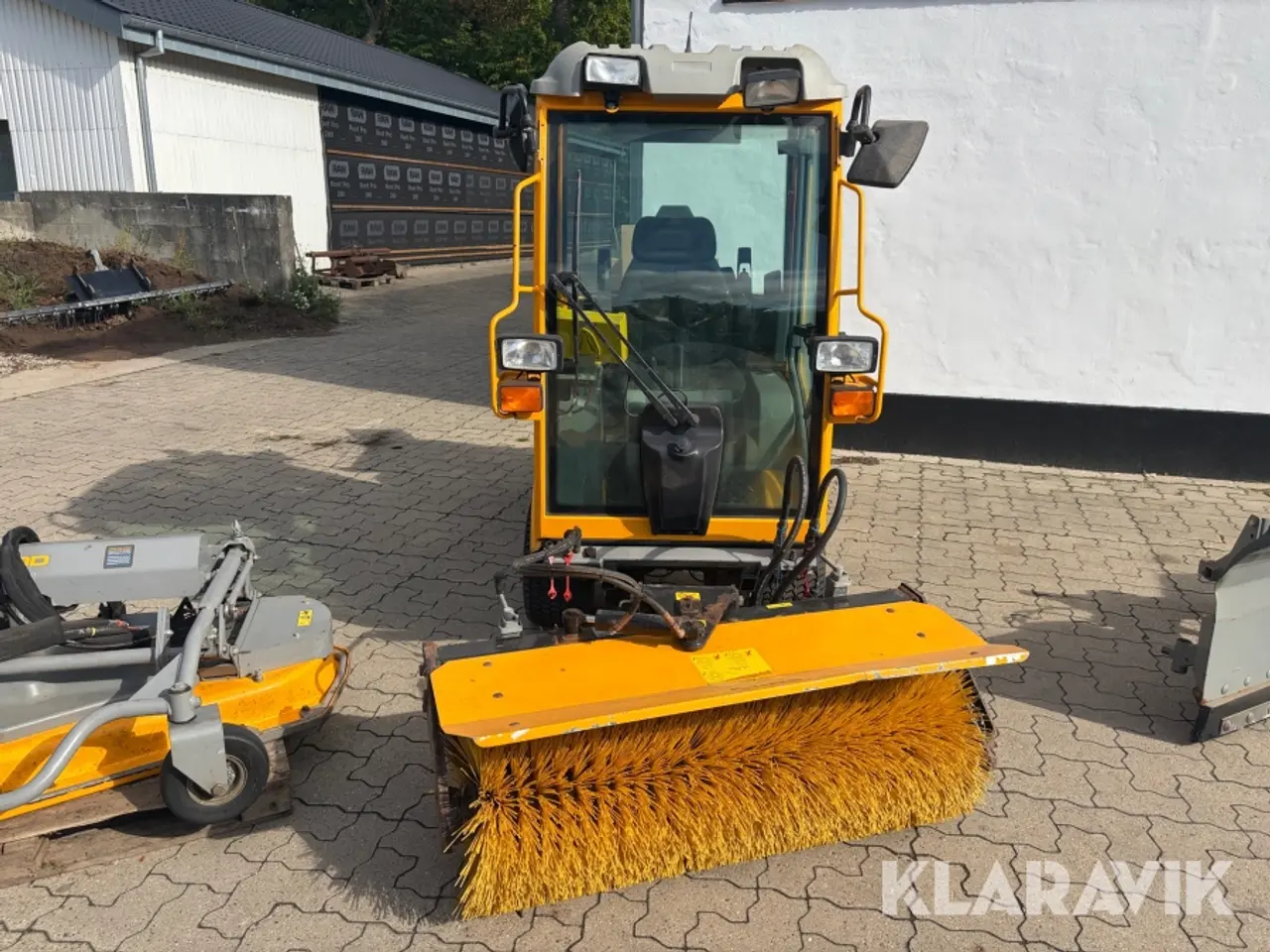 Billede 9 - Redskabsbærer Stiga Titan 740 DCR 4WD med tilbehør