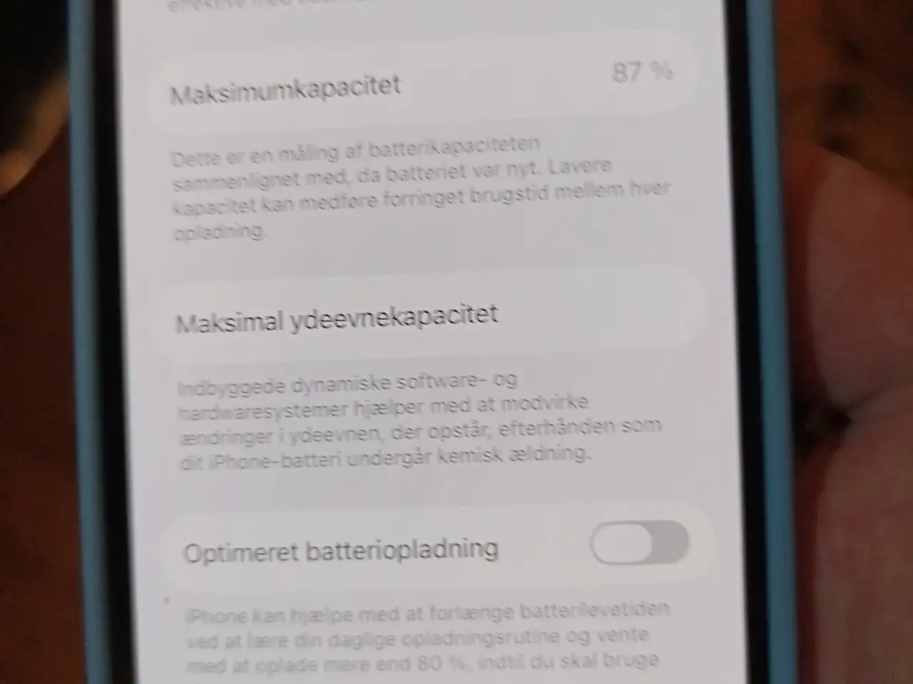 Billede 4 - Apple iPhone 13 med 128 GB i blå. Der følger blåt 