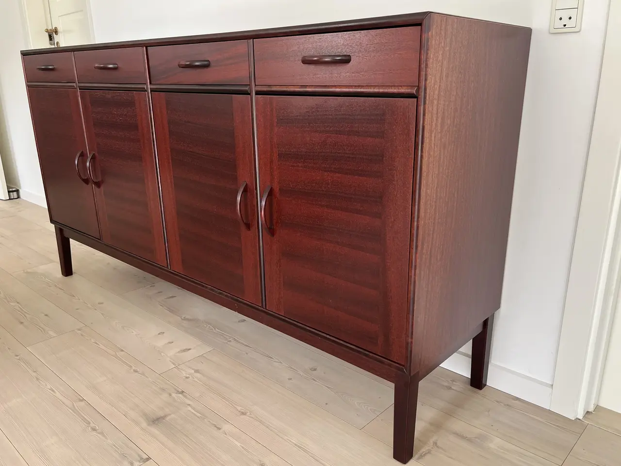 Billede 4 - Skovby skænk, Dansk design