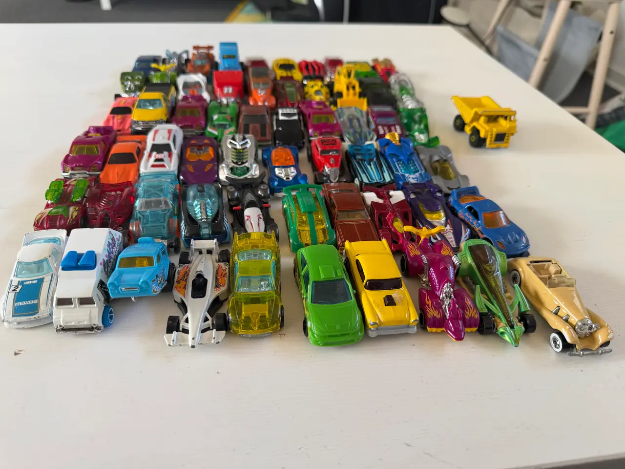 Billede 2 - 61 Hotwheels biler