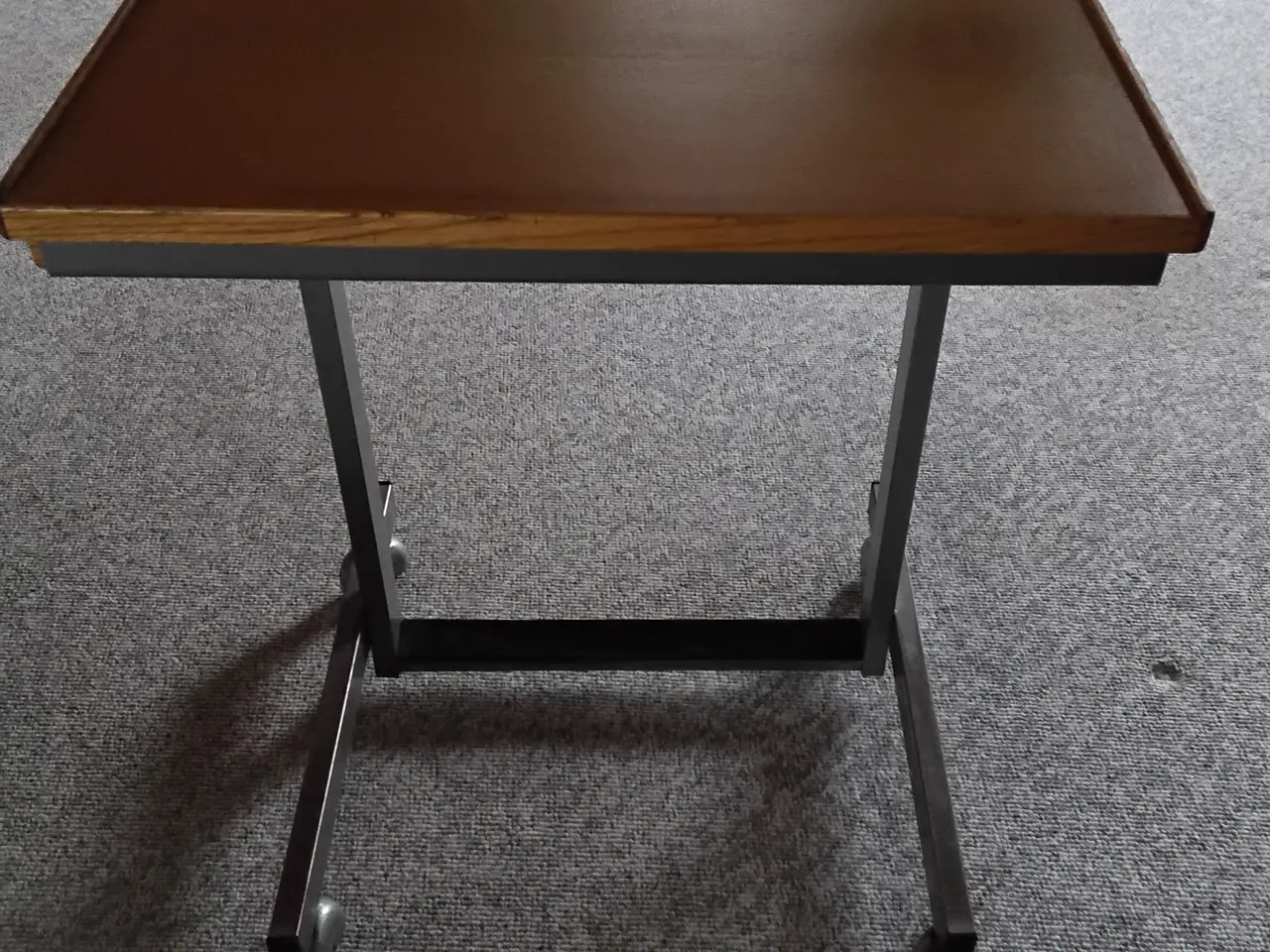 Billede 4 - Retro skrivemaskinebord / rullebord dobbelt udtræk
