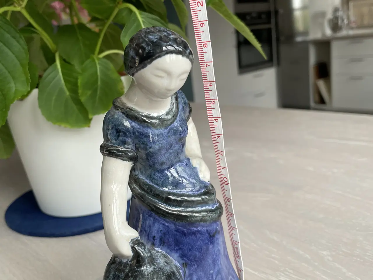 Billede 7 - L. Hjorth keramik figur