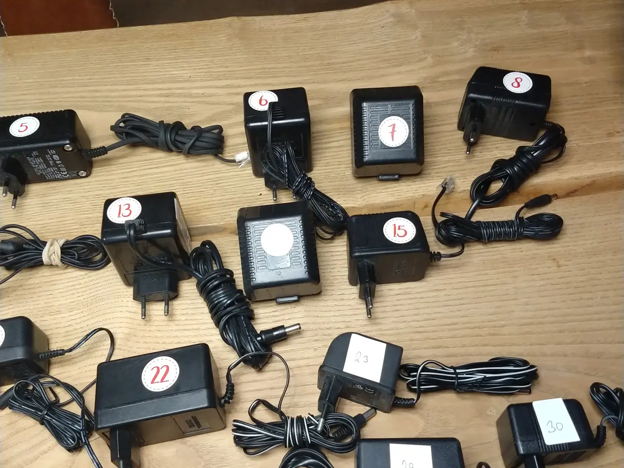 Billede 4 - Opladere og adaptere