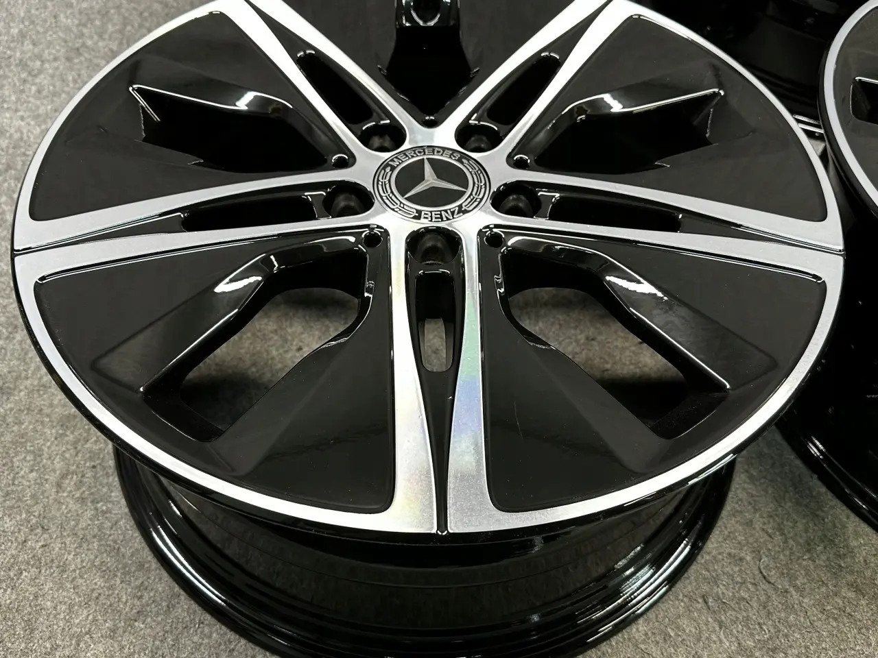 Billede 5 - MERCEDES A KLASSE A177 18 7.5J x 18" 5x112 ET 49